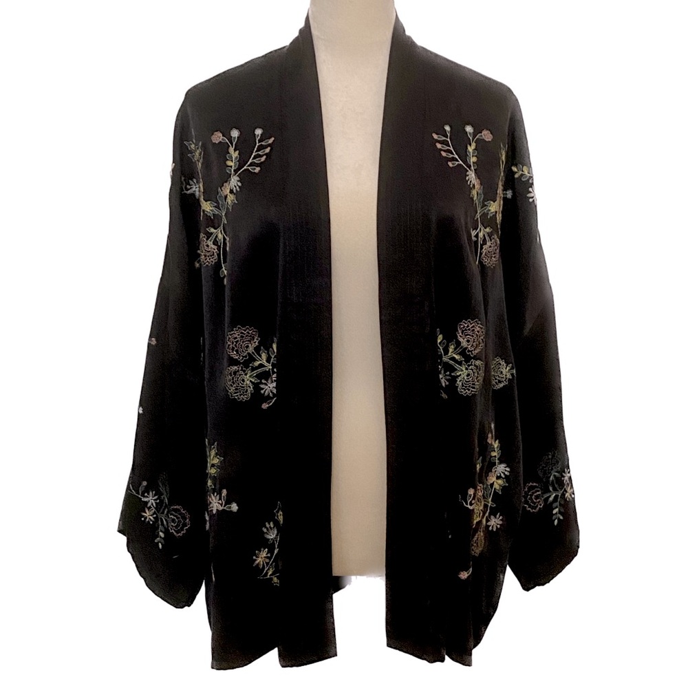 Romeo & Juliet Couture Embroidered Black Kimono Style Jacket - S/M